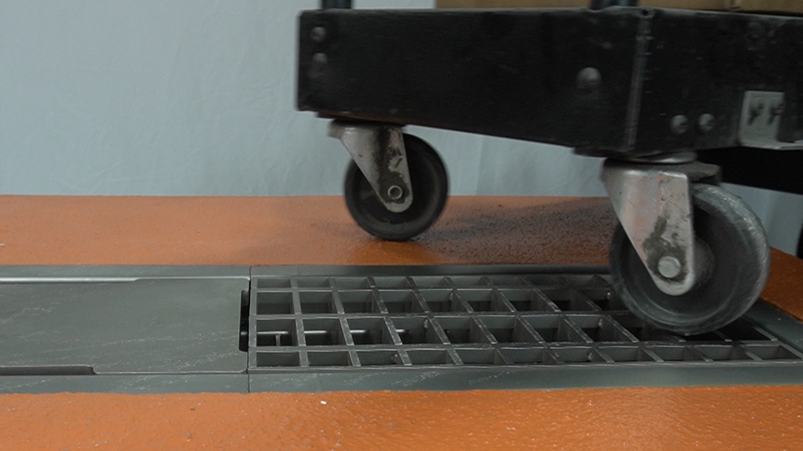 Cart Wheels Grate